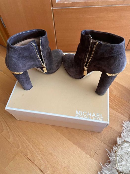botins castanhos michael kors com caixa 36
