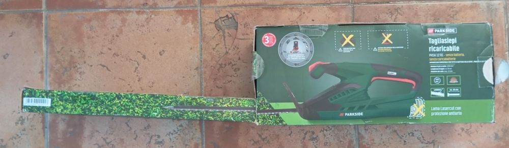 Corta sebes/Apara sebes Parkside a bateria 12V