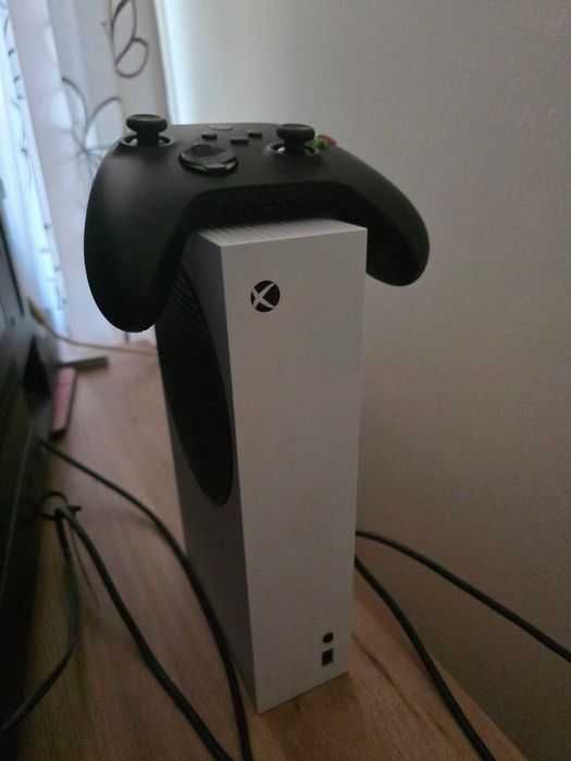 Xbox series s z padem zamienie