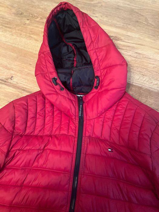 Червона куртка Tommy Hilfiger