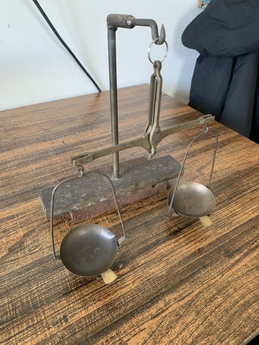 Balança antiga de precisão