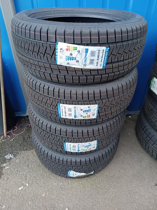 Triangle 235/50 R18 101V XL PL02