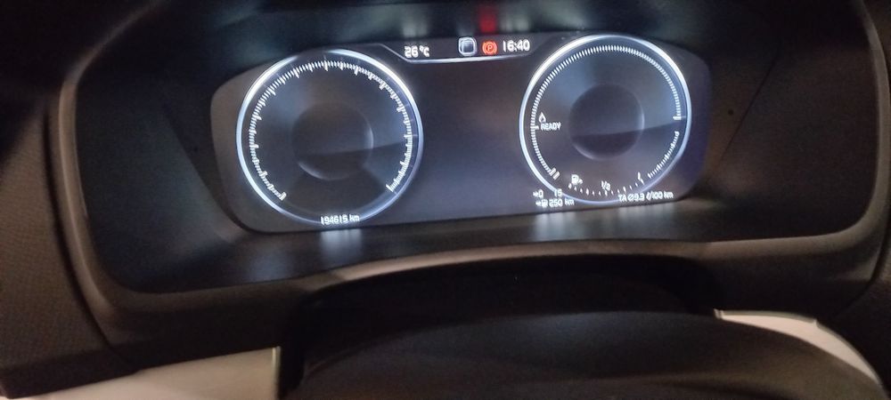 Volvo xc90 hibrido plugin T8