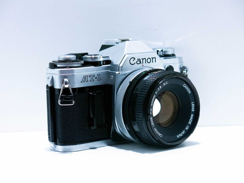 Câmara Analógica Canon AT-1 (AE-1) 35mm