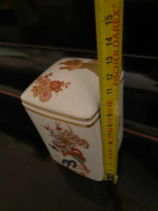 Caixa decorativa da Vista Alegre - coleção Samurai.
