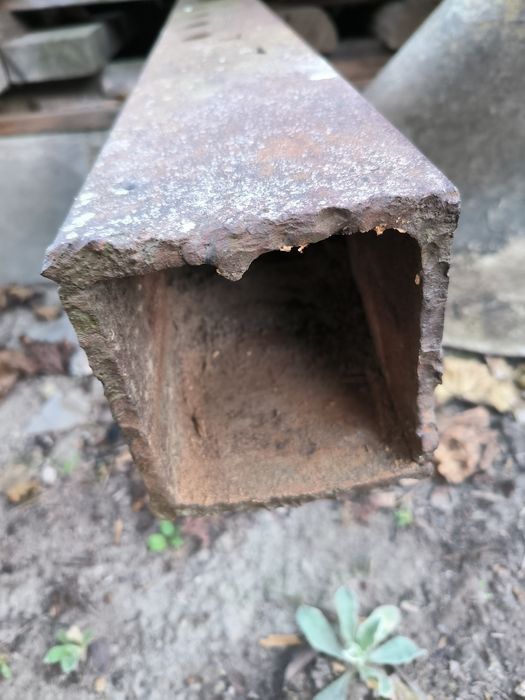 Труби металеві різні,профільна  та вигнута на 90'