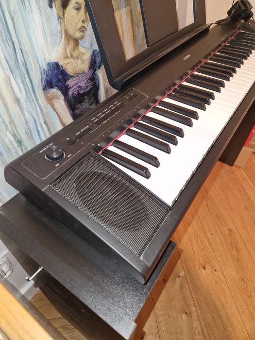 Pianino cyfrowe Yamaha Piaggero NP-12B
