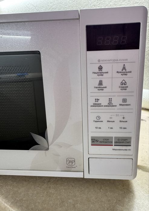 Мікрохвильова піч LG