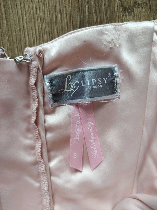 Sukienka tiulowa Lipsy London