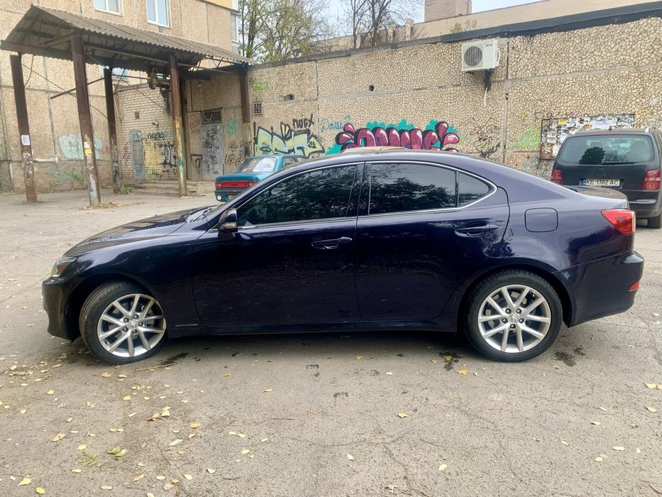 Lexus IS 220d 2011р.