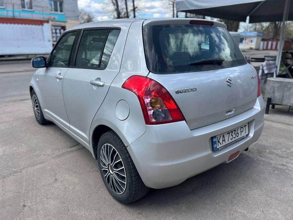 Продам авто Suzuki Swift 1,4 бензин 2008 рік