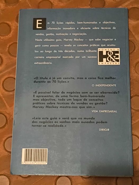 Como Nadar com os Tubarões Sem Ser Comido Vivo