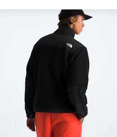 Куртка черная The North Face Daneli Jaket Fleece XL  NF0A7UR2JK3-XL