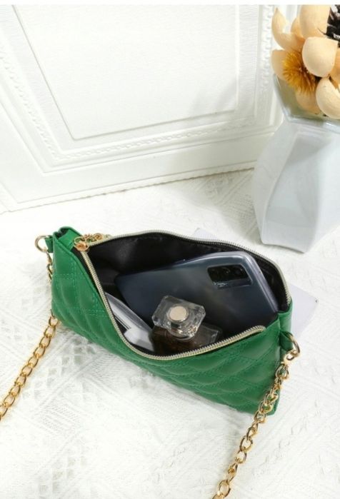 Torebka kopertowa pikowana zielona nowa