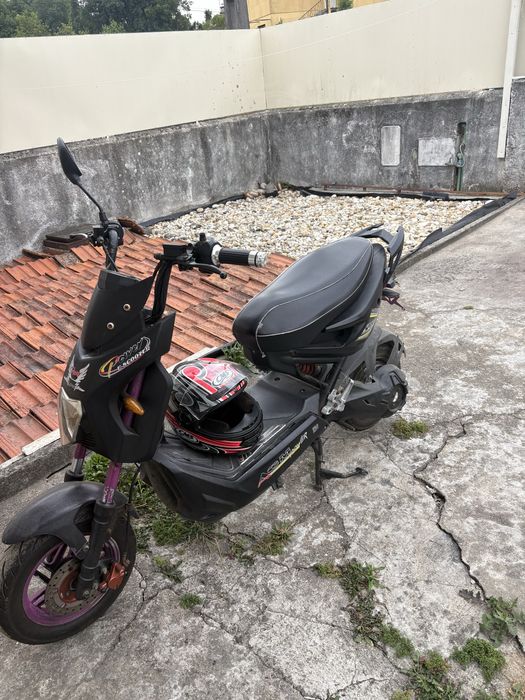 Scooter/Mota eletrica