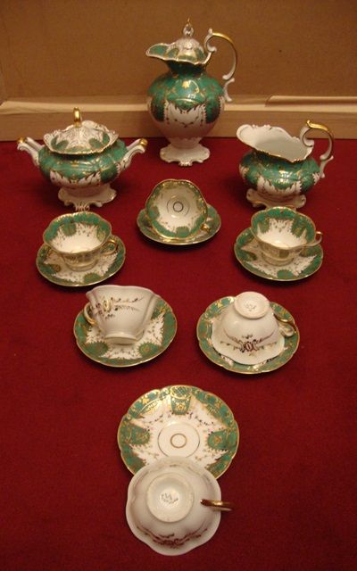 Chávena antiga em porcelana V.A.