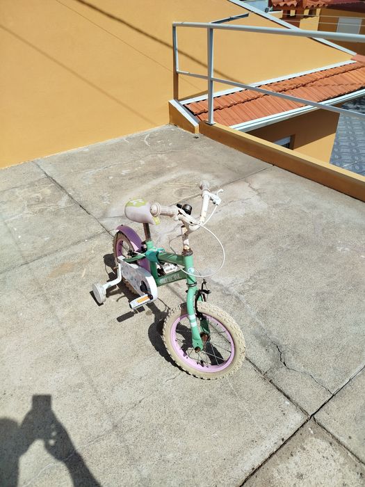 Bicicleta criança com rodinhas
