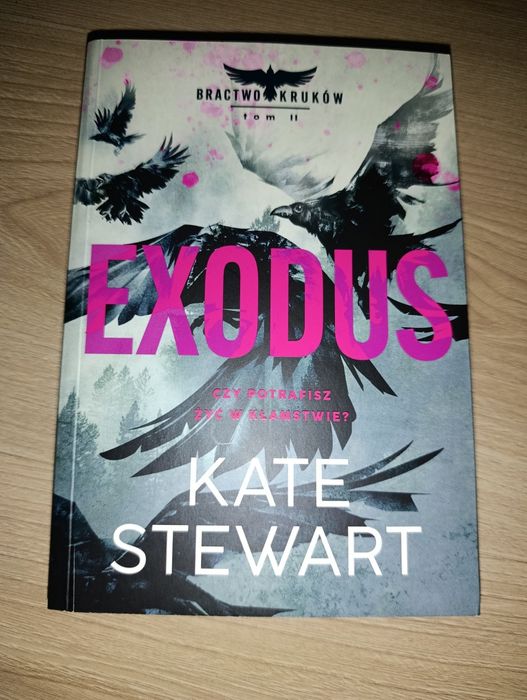 Kate Stewart bractwo kruków: flock, exodus oraz the finish line