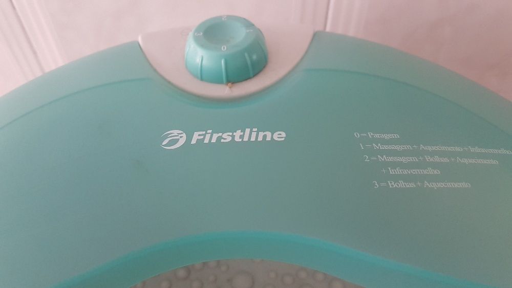 Hidromassajador de pés com Infravermelhos, em excelente estado sem uso