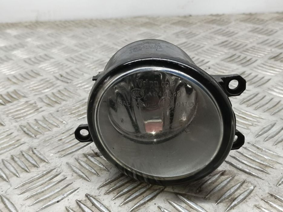 FAROL NEVOEIRO DIREITO TOYOTA AVENSIS SEDAN 2009 -812100D041