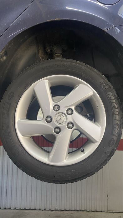 Диски легкосплавні 5*114,3 R 16 на літній гумі