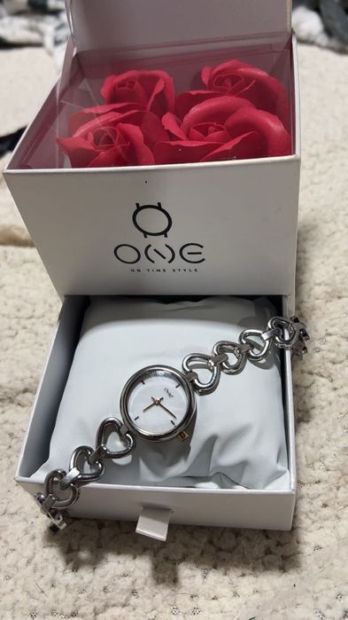 Relógio one dia dos namorados