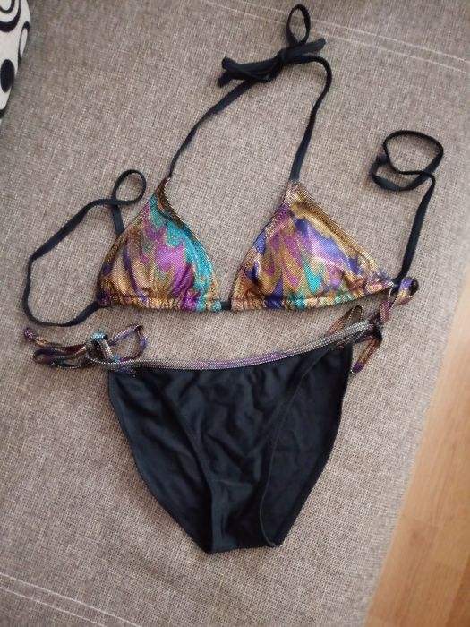 Bikini mieniące wiązane