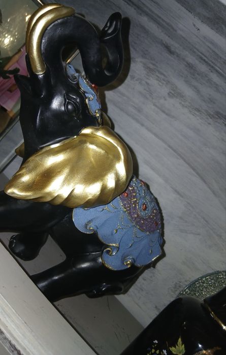 Elefante pintado ha mao