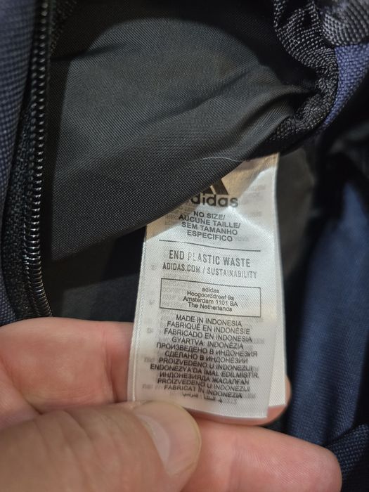 Сумка adidas Essentials Duffel Bag HR5353