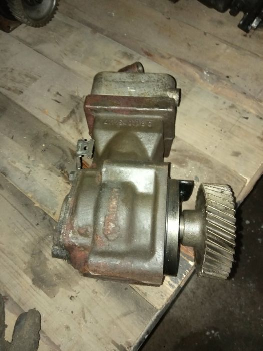 Воздушний компрессор повітряний компресор МАН ТГА MAN TGA D2066 D2876