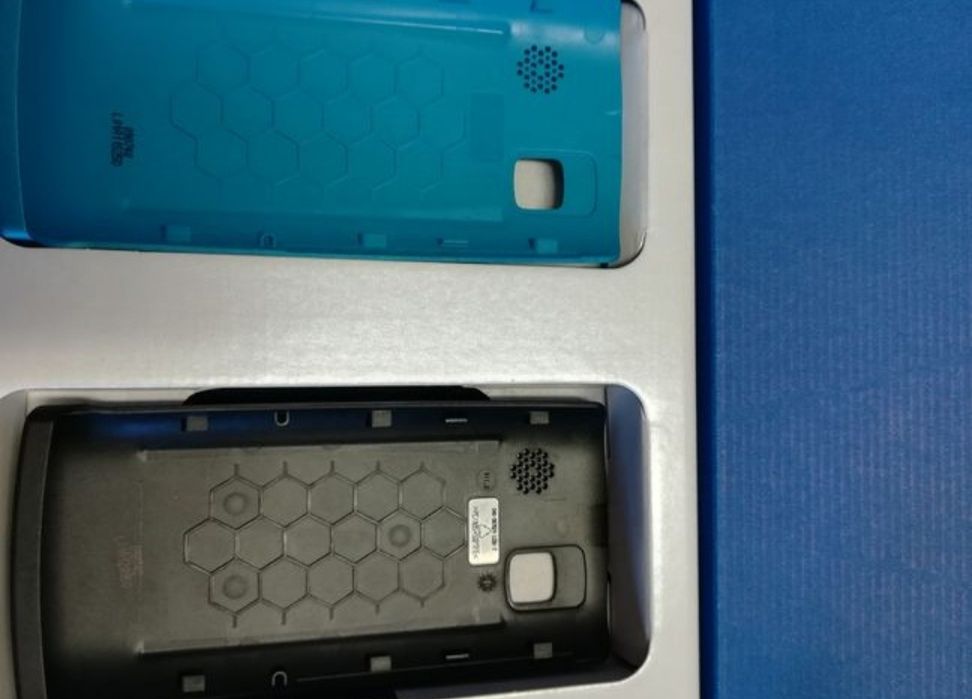 Duas capas Nokia 500