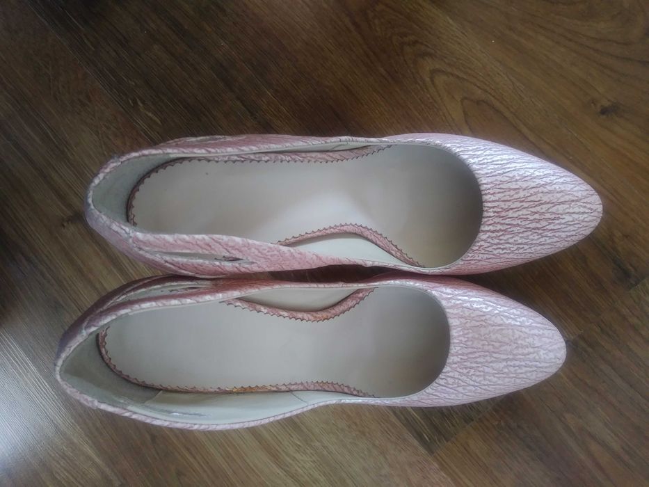 Eleganckie buty szpilki rozm 37