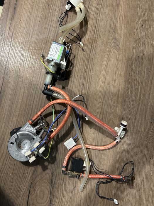 Saeco układ wody grzałka pompa zawór przepływomierz