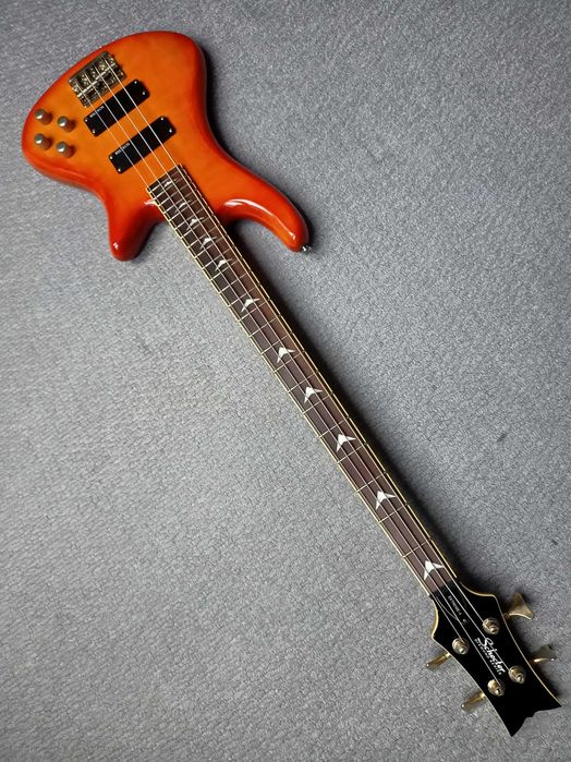Gitara basowa Schecter Diamond 4