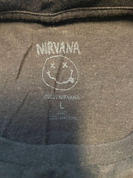 T-shirt Nirvana tamanho L