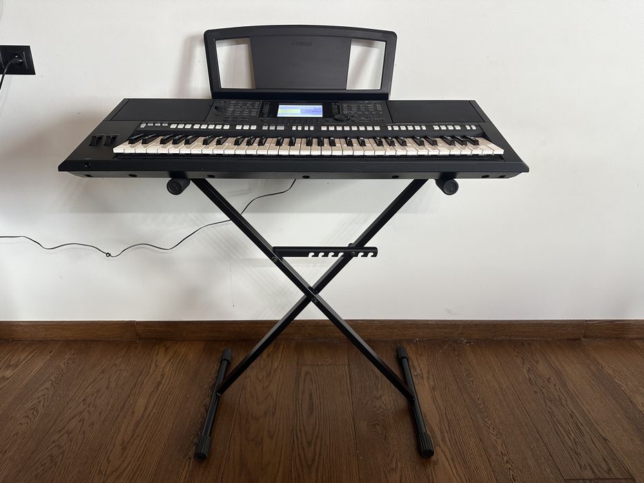 keyboard YAMAHA PSR-S750