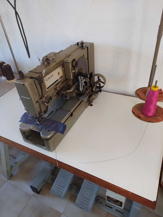 Maquina de costura profissional
