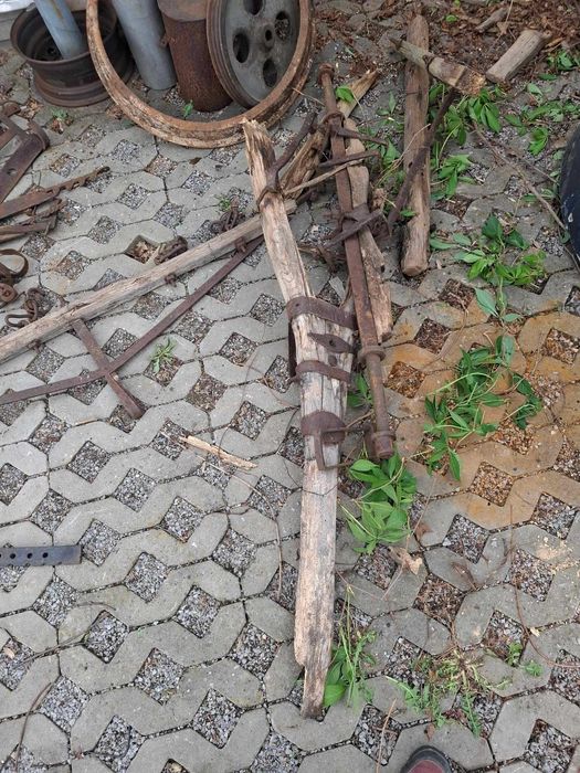 Stare części od zaprzęgu konnego