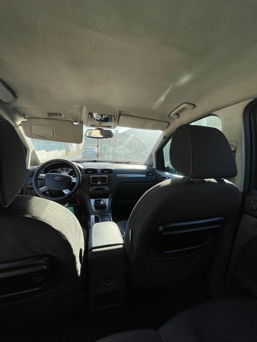 Ford focus c-max, reservado até segunda