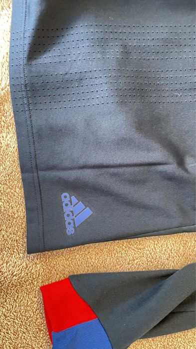 Nowa sportową bluza  Adidas, rozmiar 38. Jakość super!