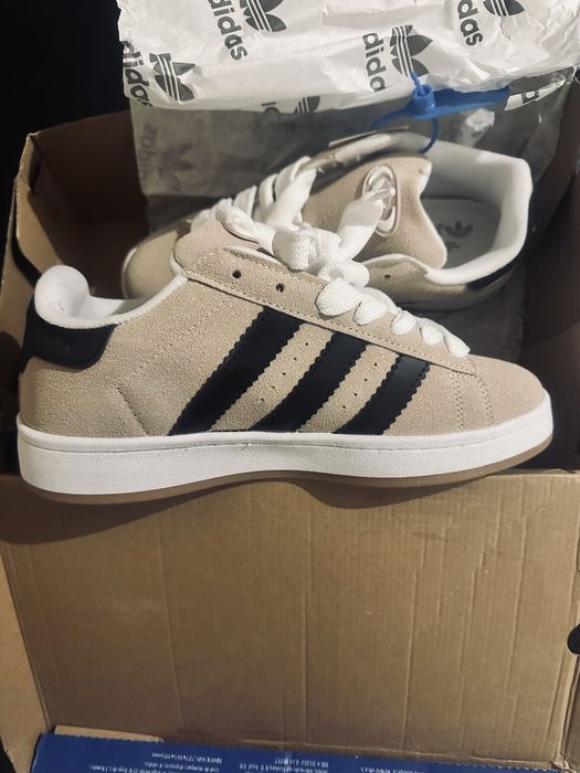 Buty sportowe unisex  rozmiar 40.