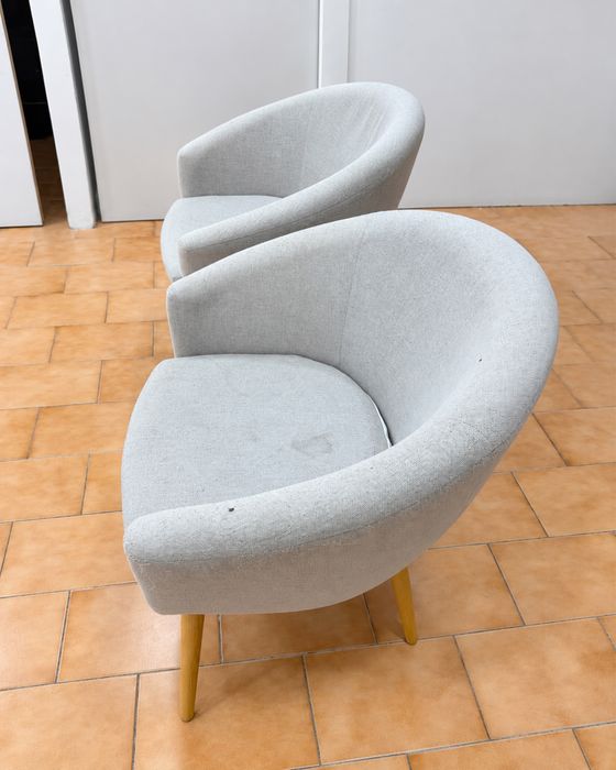 2 poltronas rosa   2 poltronas bege  .