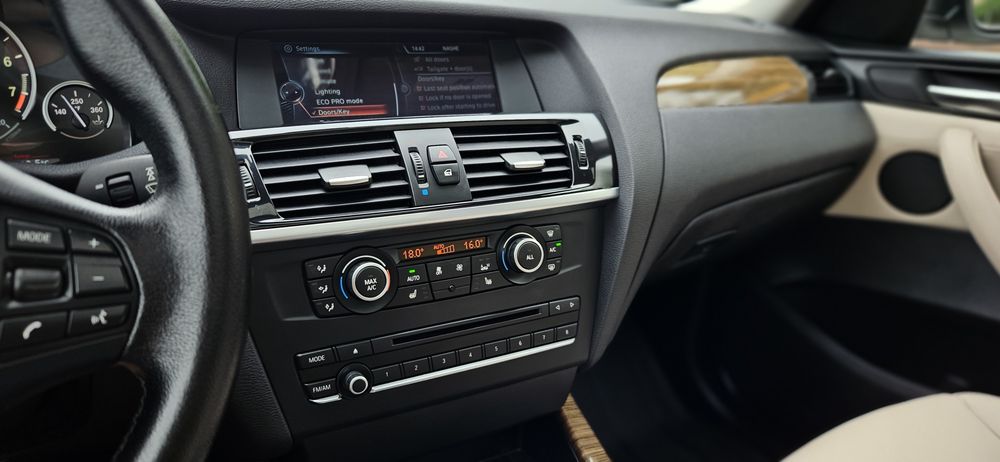 BMW X3 XDrive28i F25 2013р.в. Гарна комплектація та стан.