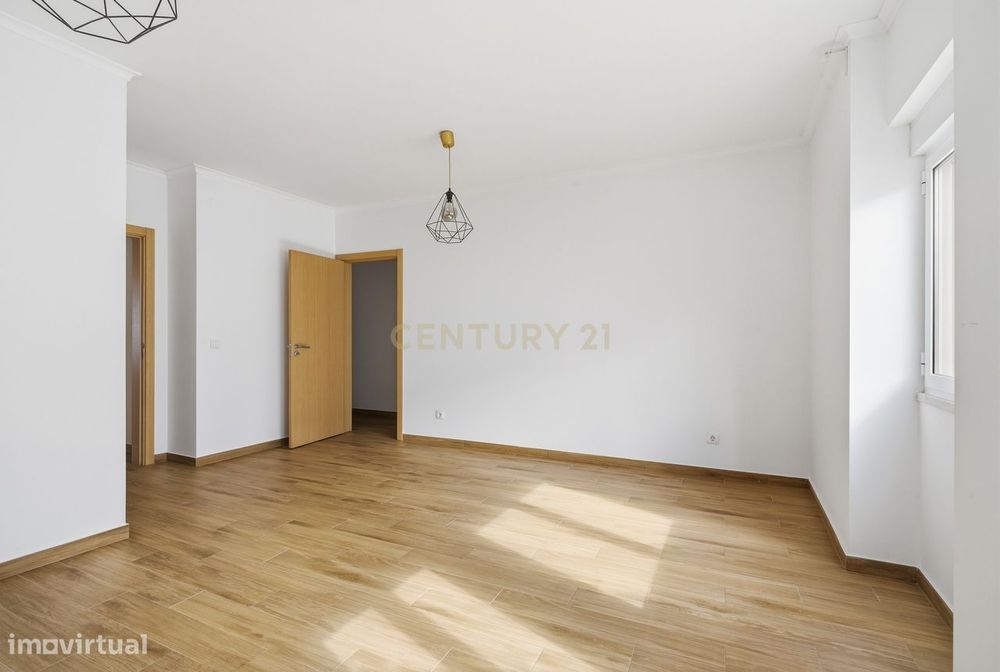 Apartamento T3 renovado centro da Ericeira