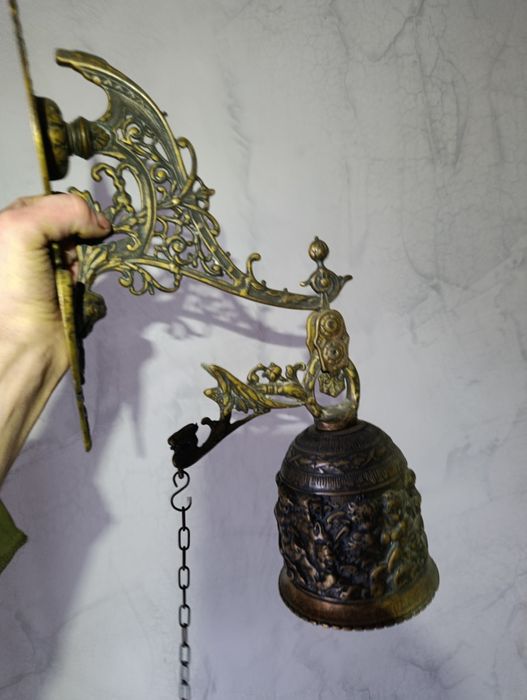 Дзвоник декоративний, бронзовий.