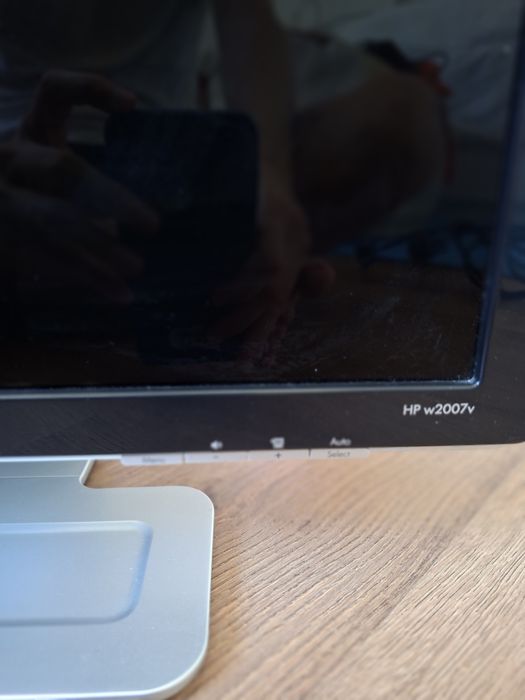Monitor HP w2007v