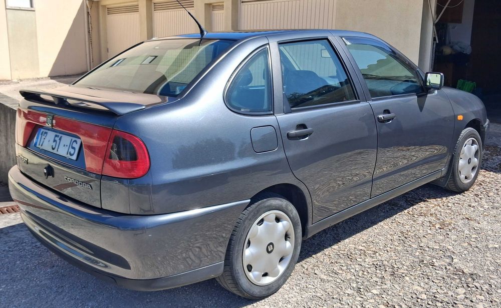 Seat Cordoba 1.4 (Gasolina) foto 3