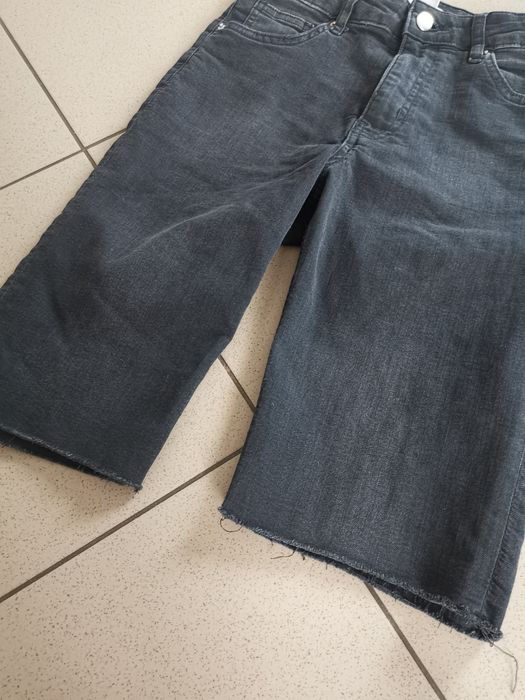 Bermudy krótkie spodenki szorty damskie do kolan 36