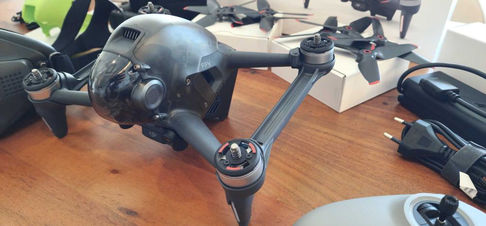 DJI FPV Combo + Fly More Kit + Braços Auxiliares - (Como Novo)
