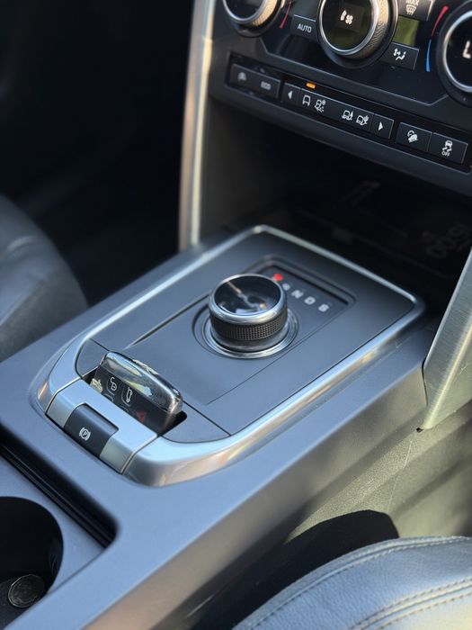ПРОДАМ Land Rover Discovery Sport